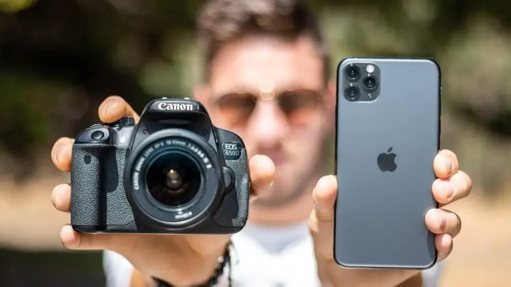 iPhone Kamerası mı, Sinema Seti mi? Satış Hunisine (Funnel) Göre Video Prodüksiyon Stratejisi
